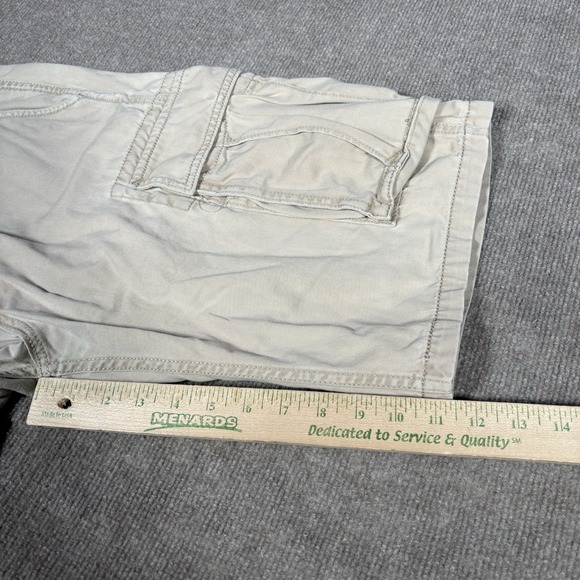 Levis Cargo Shorts Mens 33 Ivory Beige Cotton Baggy Heavy Workwear Skater Y2K - Picture 8 of 9